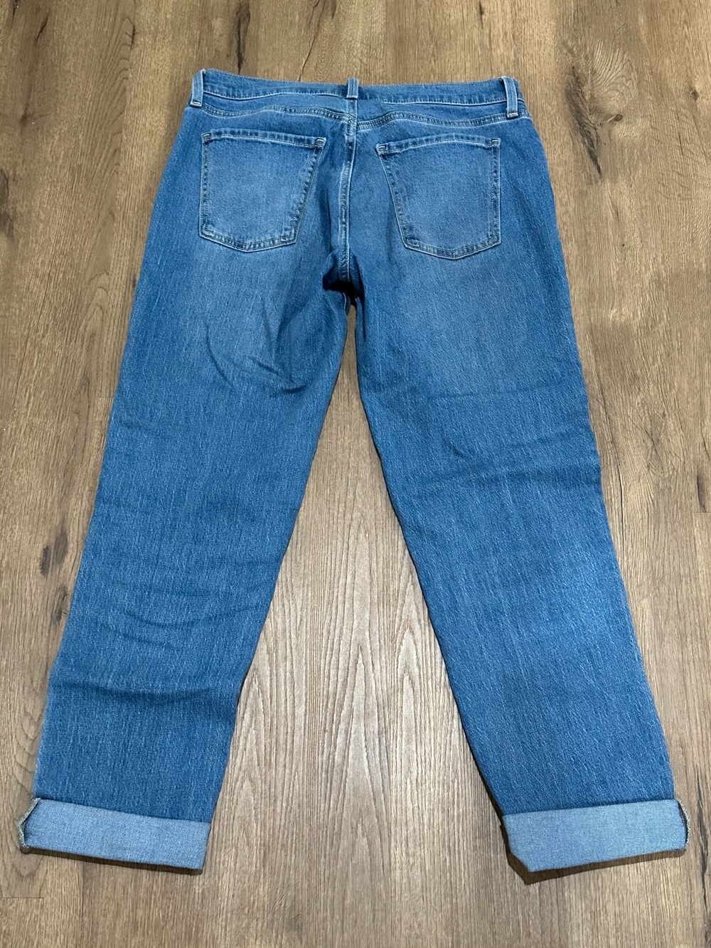 Old Navy Mid-Rise Wow Boyfriend Straight Women’s Jeans Size 6 Like New - Picture 10 of 15